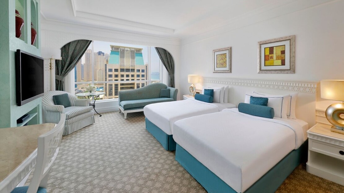 Al Habtoor Grand Resort, Autograph Collection